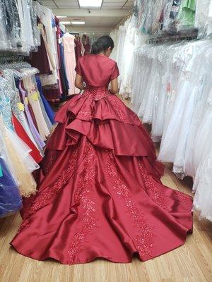 Beautiful quinceañera dresses that you and your family will love!