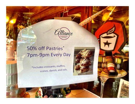 Alliance Bakery & Cafe 1736 W Division St, Chicago, IL  Custom Cakes Pastries Macarons  etc. Coffees Nice Friendly Service. Cool!