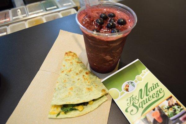 Thick smoothie, healthy and fresh wraps!