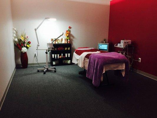 OUR RELAXING & FACIAL ROOM