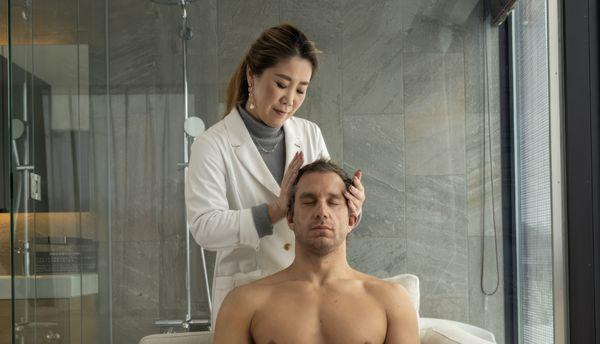 Cellular Renewal Scalp Therapy treatment combines traditional Japanese head spa techniques with the advanced skincare benefits of stem cell