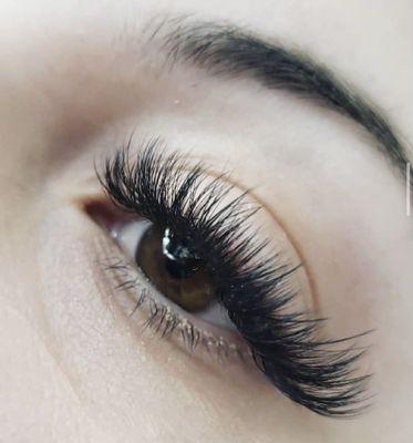 Volume lashes by Anastasiia