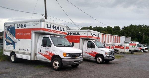 Uhaul Rental 
Trucks, trailers and auto transporters