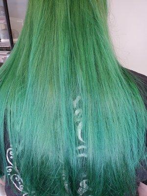 Vivid green by Amy