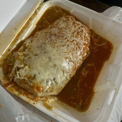 Super Burrito (cabeza with red and green sauce)