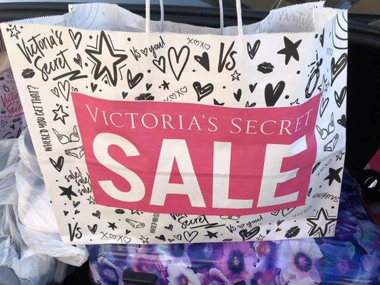 I love this yearly semi-annual sale !