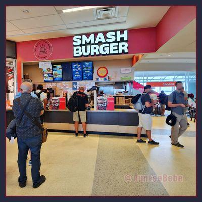 Smashburgers in Dallas airport