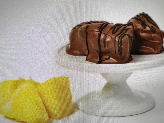 Milk Chocolate Dipped Pineapple