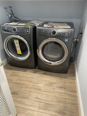 Washer and dryer set