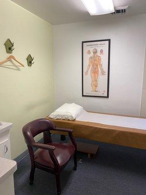 One of the acupuncture treatment rooms