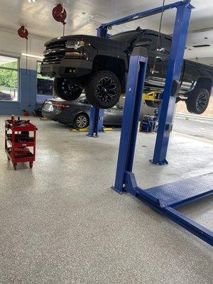 Auto repair services done on multiple vehicles