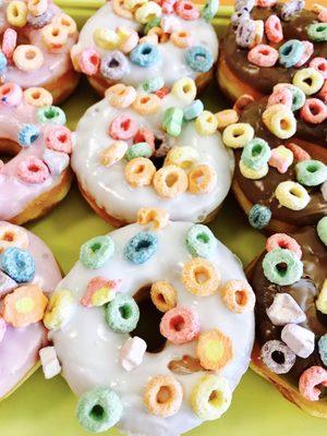 Donuts CEREAL WITH MARSHMALLOW !