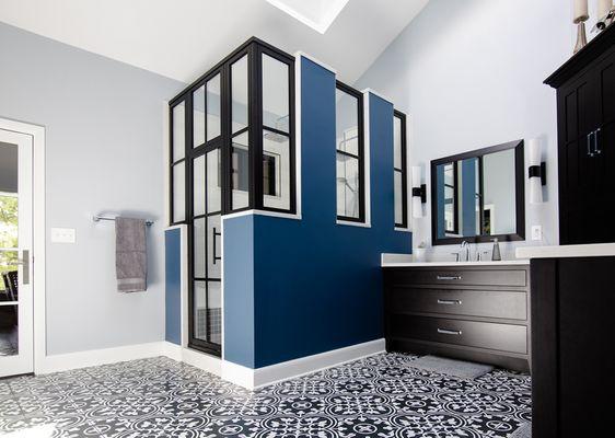 Artistic and sleek bathroom remodel in Dublin, Ohio