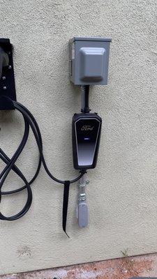 220 outlet and car charger