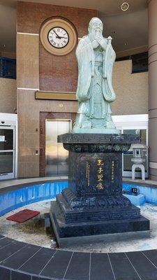 Full statue of Confucius at Viet Hoa Center