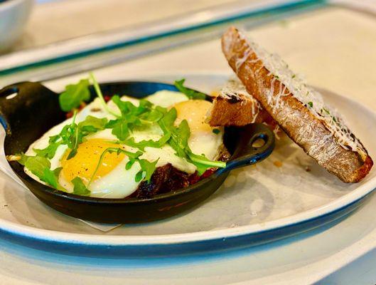 SHORT RIB HASH 
 (WEEKEND BRUNCH)