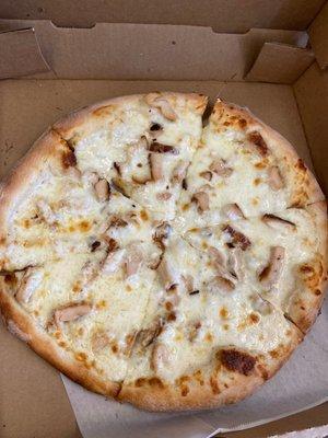 Chicken Alfredo Pizza