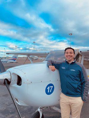 CAU San Diego aeronautics degree student with CAU Cessna