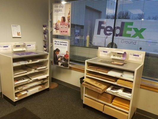 FedEx Ship Center