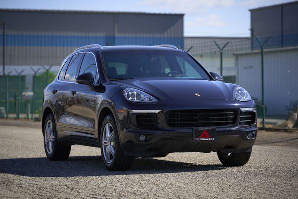 Porsche Cayenne...