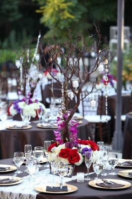 Guest tales and centerpiece