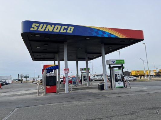 JFK 7-Eleven & Sunoco Travel Plaza