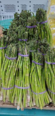 They teach this in produce school - how NOT to sell asparagus