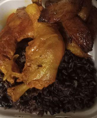 Fricase de pollo ,arroz Moro e platano Maduro:)