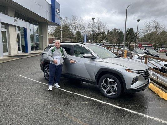 Shimmering Silver with Grey interior. Hyundai Tucson Hybrid SEL. 2024.