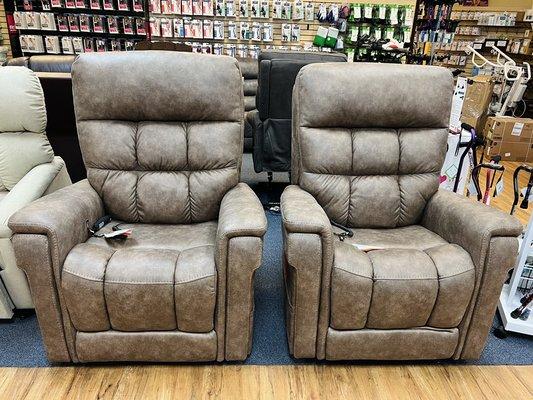 New recliner lift chairs in stock. Var. styles,
colors and sizes to choose from.