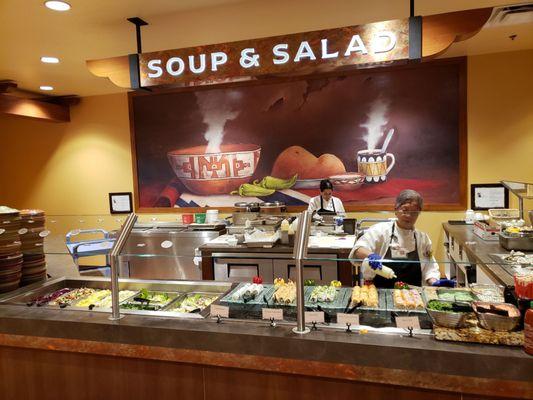 Soup & Salad bar / Sushi