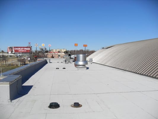 This is an SBS modified Bitumen roof system and a radius standing seam panel.  We installed this on First Baptist church in D...