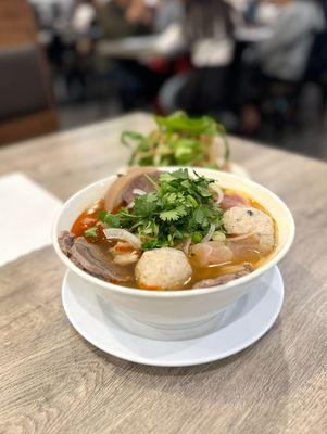 Bun bo hue (spicy beef noodle soup)