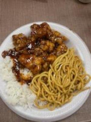 General Tso Chicken with Lo Mien and White Rice