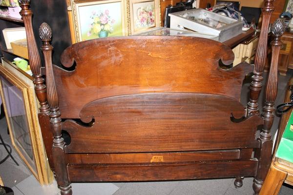 Twin size solid Mahogany bed