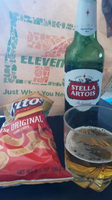 STELLA!! Haha a little snack before deciding where to go for lunch in Hillcrest. Any suggestions?