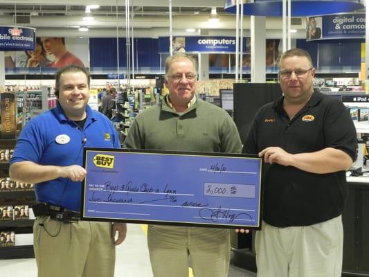 Saugus Best Buy Donates $2000.00 to the Boys and Girls Club of Lynn!