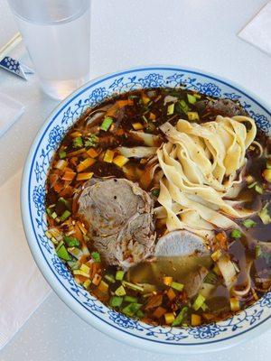 Small Flat Noodles in the Classic Lanzhou Handpulled Noodles