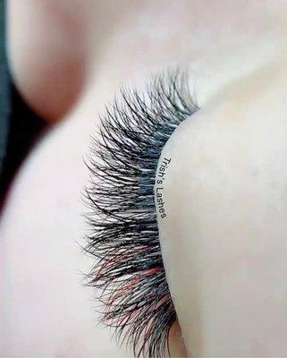 Add any color of your choice to your lashes