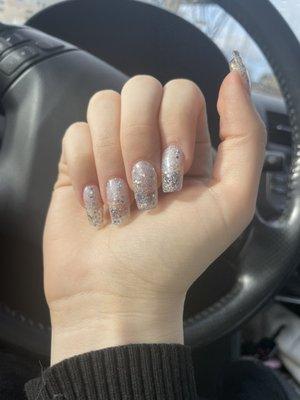 nails