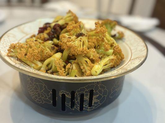 Cauliflower in sizzling pot