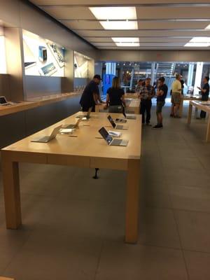 Apple store