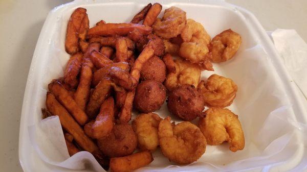 Fried Skrimp Basket w/sweet potato fries and a side of hushpuppies