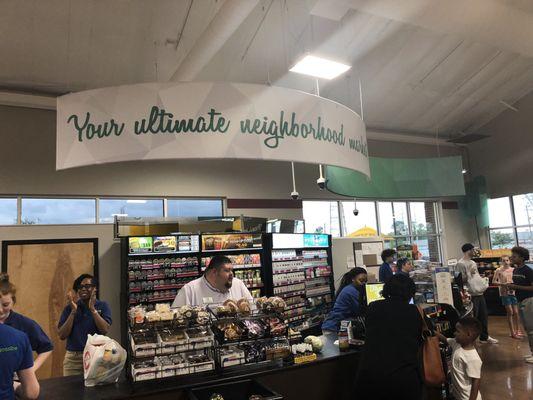 The checkout area... no lanes.