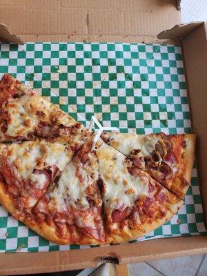 Small Brooklyn (meat lovers) pizza