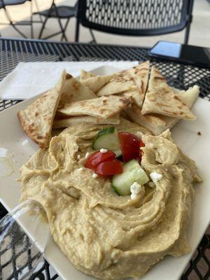 Hummus plate