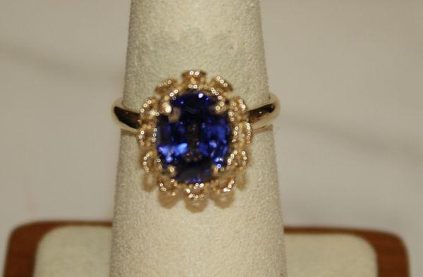 Sapphire gold ring