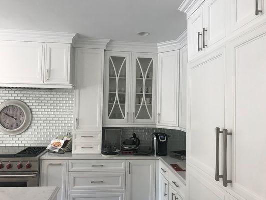 Western Export is qualified in clean, classic  and comfortable kitchen cabinetry.