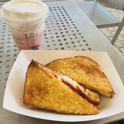 Pizza grilled cheese pizzanini, pink drink grande (cold foam)