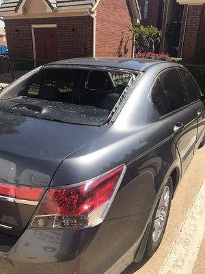 2009 Honda Accord back glass replacement.